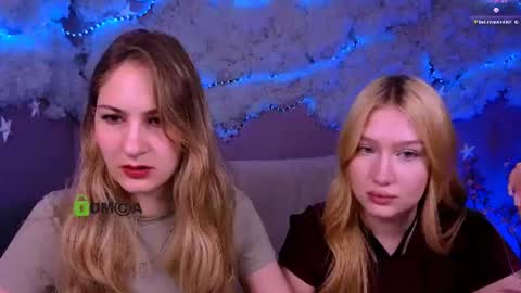 Snapshot of playful_sophie chatting on June 10, 2026, 7:35 pm Sophie online show from June 10, 2026, 7:35 pm