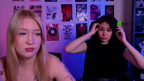 Snapshot of playful_sophie chatting on July 14, 2026, 7:19 pm Sophie online show from July 14, 2026, 7:19 pm