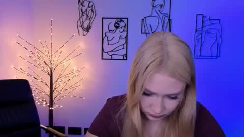 Snapshot of playful_sophie chatting on July 20, 2026, 7:16 pm Sophie online show from July 20, 2026, 7:16 pm
