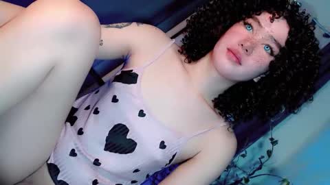 Snapshot of playfulcock69_kate chatting on June 10, 2026, 1:39 am kate online show from June 10, 2026, 1:39 am