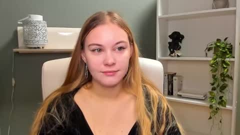Valeria online show from December 21, 2024, 7:35 am
