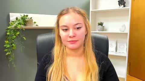 Valeria online show from January 19, 2025, 5:49 pm