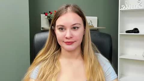 Valeria online show from March 8, 2025, 10:54 am