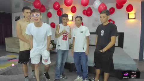 Snapshot of playhardsex chatting on September 20, 2025, 11:17 pm   online show from September 20, 2025, 11:17 pm