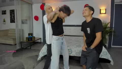 Snapshot of playhardsex chatting on September 24, 2025, 11:08 pm   online show from September 24, 2025, 11:08 pm