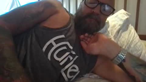 Snapshot of pleasesitonmycock chatting on March 24, 2026, 3:17 pm PleaseSitOnMyCock online show from March 24, 2026, 3:17 pm