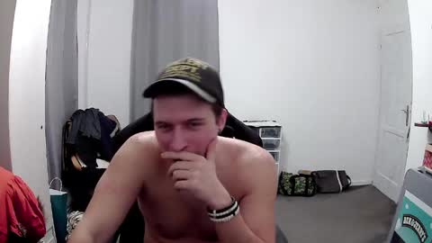 plkrisztian online show from April 28, 2026, 9:20 pm
