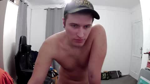 plkrisztian online show from May 1, 2026, 12:15 am