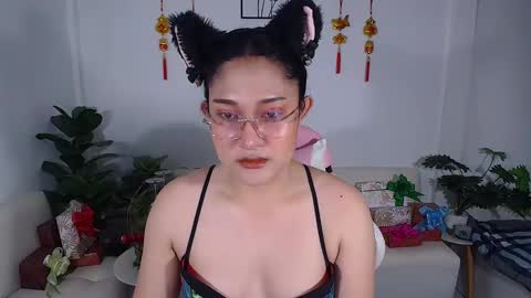 Ploysai online show from March 3, 2025, 7:43 am