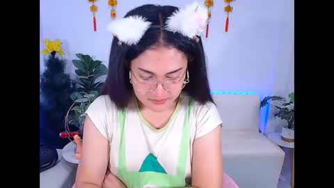 Ploysai online show from May 1, 2026, 2:43 pm