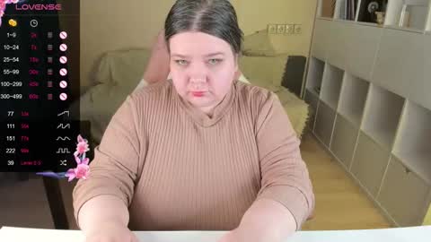 Snapshot of plum_pie__ chatting on January 16, 2026, 4:22 pm Alice online show from January 16, 2026, 4:22 pm