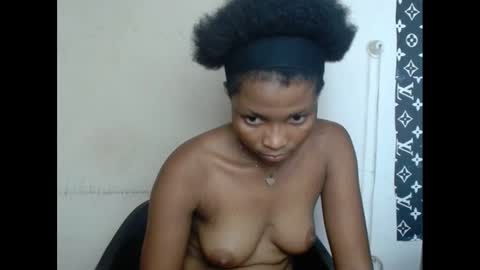 plumnjuicyx online show from January 30, 2025, 10:40 am