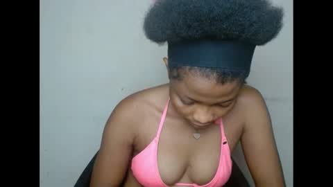 plumnjuicyx online show from January 31, 2025, 6:24 am