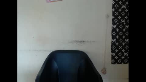 plumnjuicyx online show from February 5, 2025, 10:19 am