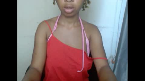 plumnjuicyx online show from February 7, 2025, 9:37 am