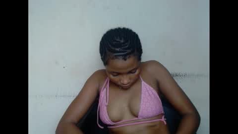 plumnjuicyx online show from February 11, 2025, 4:46 pm