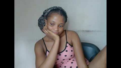 plumnjuicyx online show from February 18, 2025, 4:37 pm