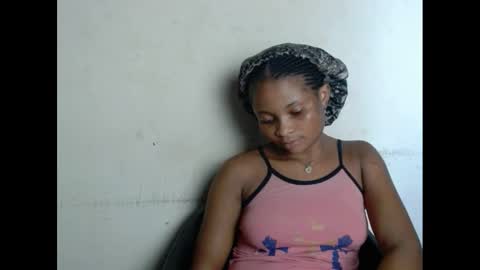 plumnjuicyx online show from February 26, 2025, 6:43 pm
