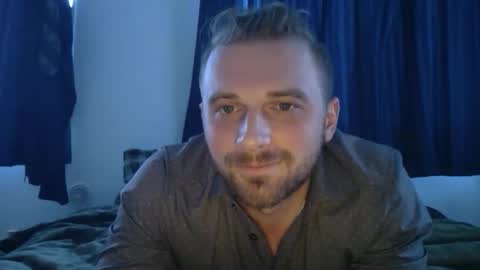 Snapshot of plumtaro chatting on October 9, 2025, 6:33 am Taro online show from October 9, 2025, 6:33 am