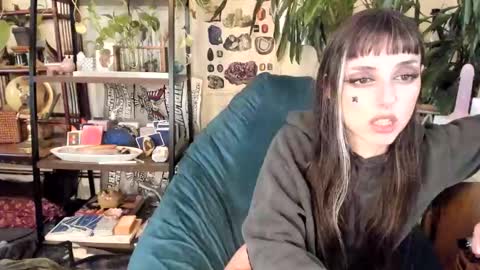 Goddess Pluto online show from October 22, 2025, 6:40 pm