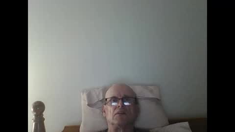 Snapshot of pmb11 chatting on October 9, 2025, 4:10 am trek 11 online show from October 9, 2025, 4:10 am