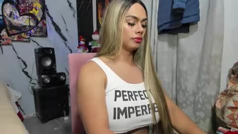 Snapshot of pocahontas_98113116 chatting on December 9, 2024, 4:12 am lesly pagina azul pocahontas982 online show from December 9, 2024, 4:12 am