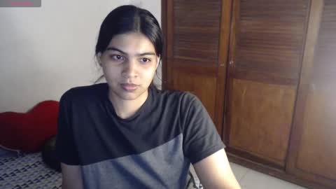Snapshot of pocahontas_princess__ chatting on October 25, 2025, 5:37 am Pocahontas online show from October 25, 2025, 5:37 am