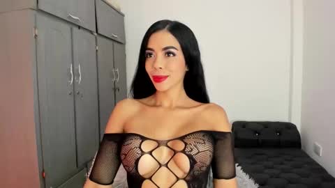 I dream of having many followers online show from January 11, 2026, 6:07 am