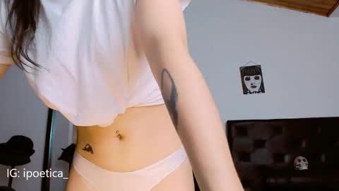 IG ipoetica  online show from December 17, 2024, 10:11 pm