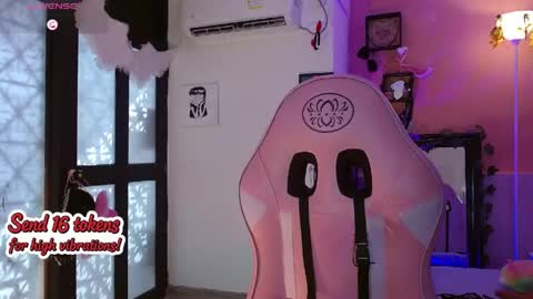 poison_liv online show from April 23, 2026, 1:13 pm