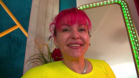 poison_milf_ online show from May 4, 2026, 3:57 am