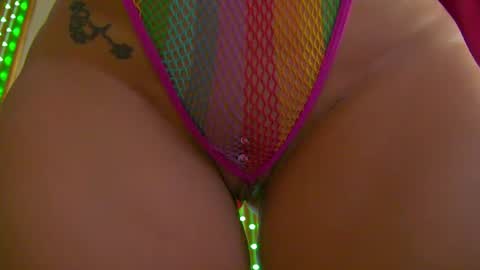 poison_milf_ online show from June 29, 2026, 3:57 am