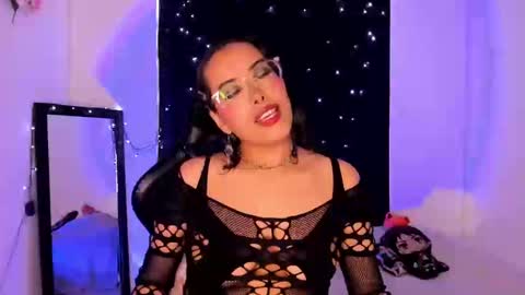 Willow                      Hours 12pm to 630pm Colombian time FRIDAY AND SUNDAY FREE DAYS online show from January 14, 2025, 5:23 pm
