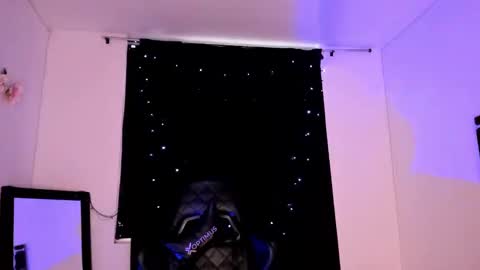 Willow                      Hours 12pm to 630pm Colombian time FRIDAY AND SUNDAY FREE DAYS online show from February 12, 2025, 9:54 pm