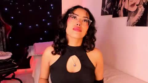 Willow                      Hours 12pm to 630pm Colombian time FRIDAY AND SUNDAY FREE DAYS online show from February 19, 2025, 8:41 pm