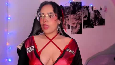 Willow                      Hours 12pm to 630pm Colombian time FRIDAY AND SUNDAY FREE DAYS online show from January 8, 2026, 5:15 pm