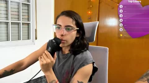 Poison Ivy online show from February 19, 2026, 11:23 pm