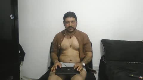 Snapshot of pol_eros chatting on September 23, 2025, 1:30 am pol eros online show from September 23, 2025, 1:30 am