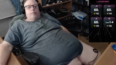 Snapshot of polarmetal chatting on December 20, 2024, 12:08 am polarmetal online show from December 20, 2024, 12:08 am