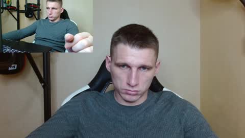 Snapshot of poliglotjoe chatting on December 2, 2024, 9:02 am Poliglot online show from December 2, 2024, 9:02 am