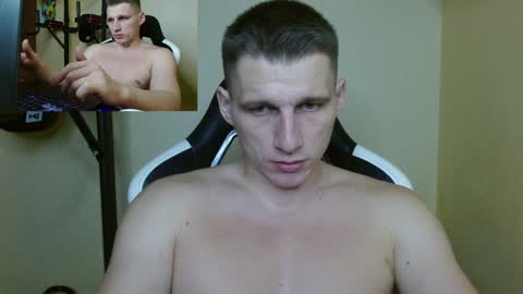 Snapshot of poliglotjoe chatting on December 17, 2024, 2:01 am Poliglot online show from December 17, 2024, 2:01 am