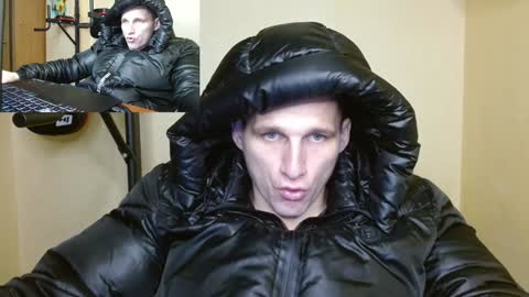 Snapshot of poliglotjoe chatting on December 30, 2024, 4:20 am Poliglot online show from December 30, 2024, 4:20 am