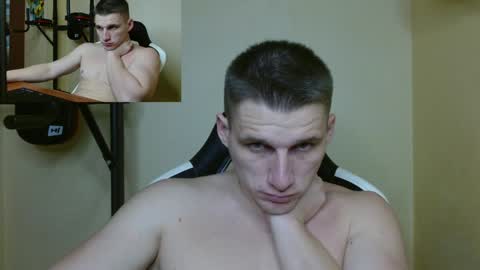Snapshot of poliglotjoe chatting on January 8, 2025, 8:38 am Poliglot online show from January 8, 2025, 8:38 am
