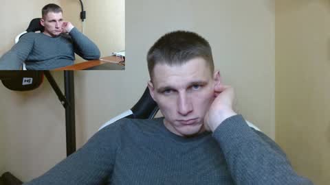 Snapshot of poliglotjoe chatting on January 9, 2025, 11:25 am Poliglot online show from January 9, 2025, 11:25 am