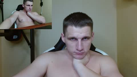 Snapshot of poliglotjoe chatting on January 14, 2025, 4:18 pm Poliglot online show from January 14, 2025, 4:18 pm
