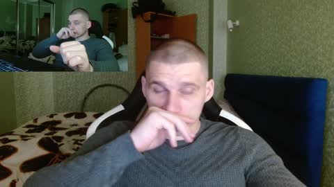 Snapshot of poliglotjoe chatting on January 25, 2025, 1:19 pm Poliglot online show from January 25, 2025, 1:19 pm