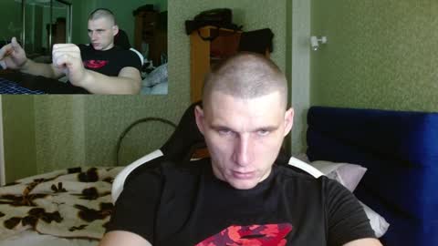 Snapshot of poliglotjoe chatting on January 26, 2025, 12:43 pm Poliglot online show from January 26, 2025, 12:43 pm