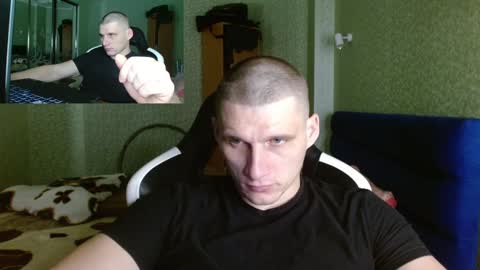 Snapshot of poliglotjoe chatting on January 26, 2025, 8:34 pm Poliglot online show from January 26, 2025, 8:34 pm