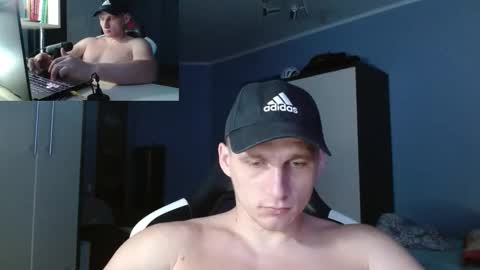 Snapshot of poliglotjoe chatting on September 22, 2025, 4:14 am Poliglot online show from September 22, 2025, 4:14 am