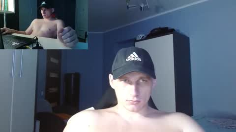 Snapshot of poliglotjoe chatting on September 25, 2025, 11:47 am Poliglot online show from September 25, 2025, 11:47 am